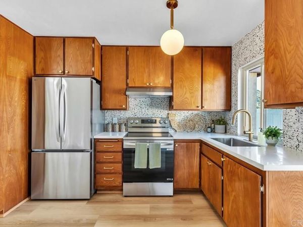 8750 Wahl Street, Santee, CA 92071