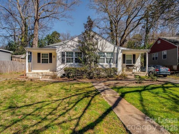 5111 Valley Stream Road, Charlotte, NC 28209