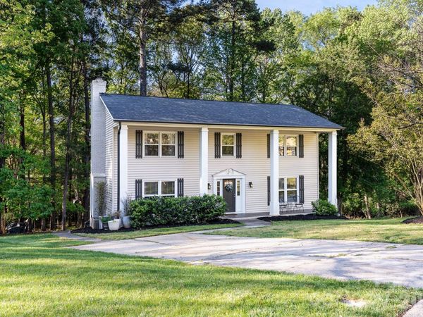 8124 Red Cap Lane, Charlotte, NC 28270