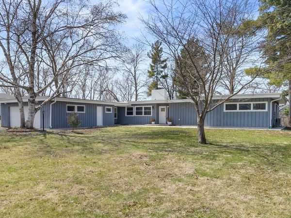 837 N Carter STREET, Genoa City, WI 53128