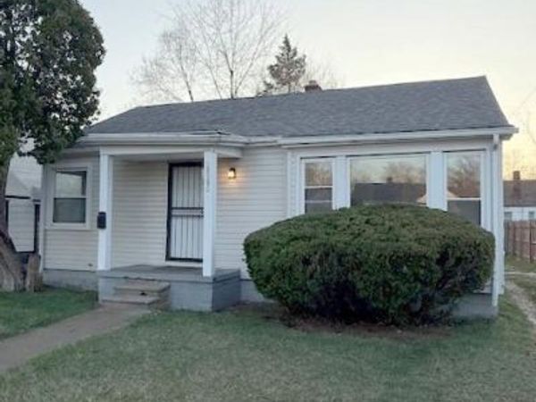 18950 Biltmore Street, Detroit, MI 48235