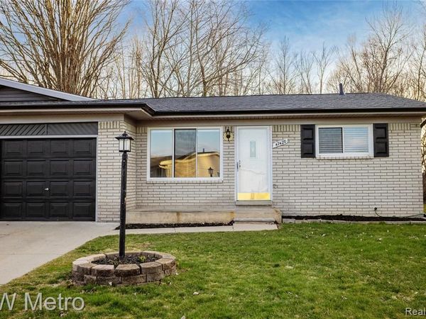 47420 Brent Court, Chesterfield Twp, MI 48047