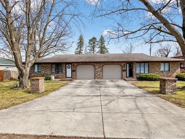 225 Charles Street , St. Charles Twp, MI 48655