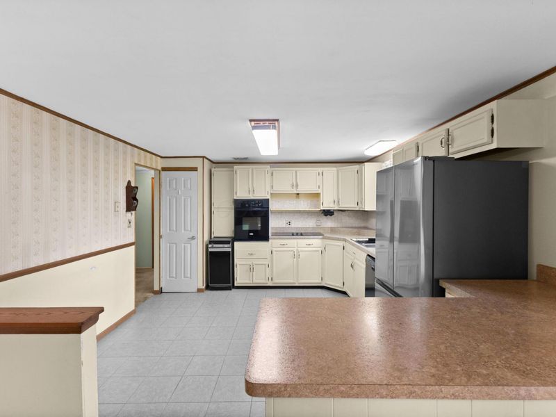 6909 Bartlett Road, Reynoldsburg, OH 43068 Photo 14