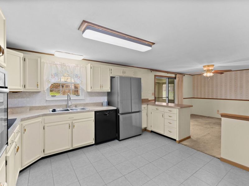 6909 Bartlett Road, Reynoldsburg, OH 43068 Photo 17