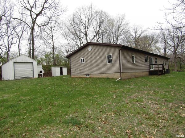 10315 E County Highway 14, Lewistown, IL 61542