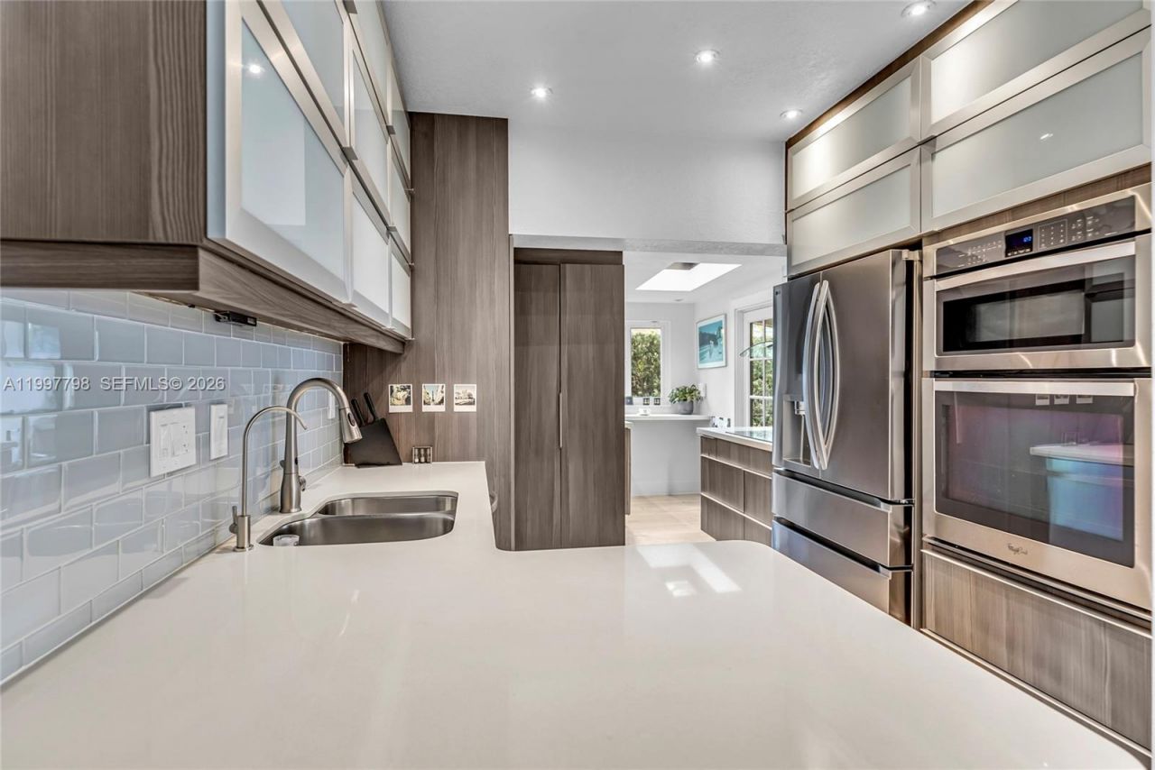 4371 SW 13th Ter, Miami, FL 33134 Photo