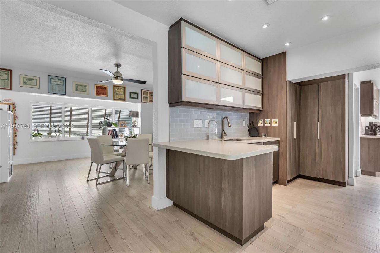 4371 SW 13th Ter, Miami, FL 33134 Photo