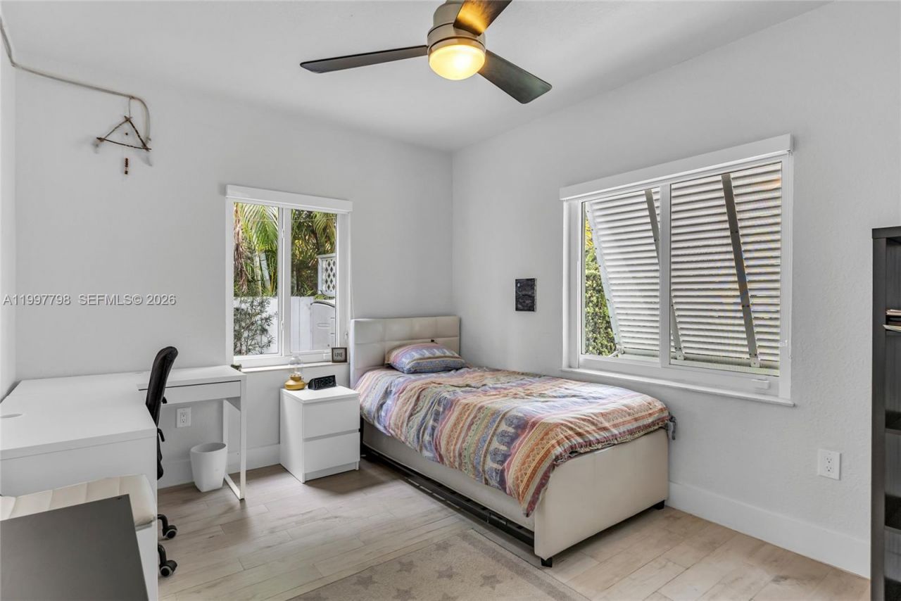 4371 SW 13th Ter, Miami, FL 33134 Photo