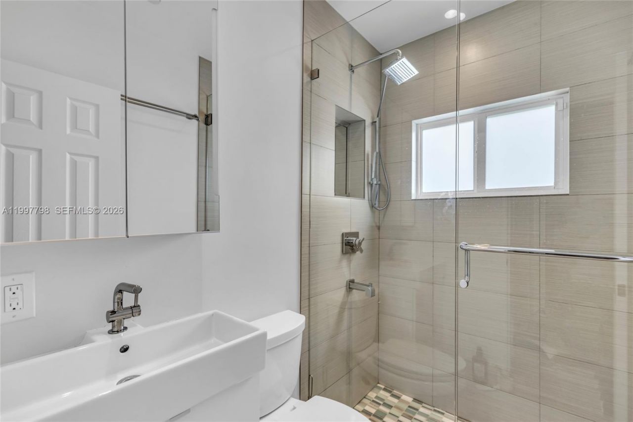 4371 SW 13th Ter, Miami, FL 33134 Photo