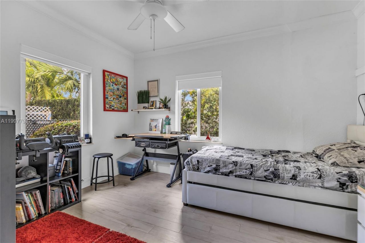 4371 SW 13th Ter, Miami, FL 33134 Photo