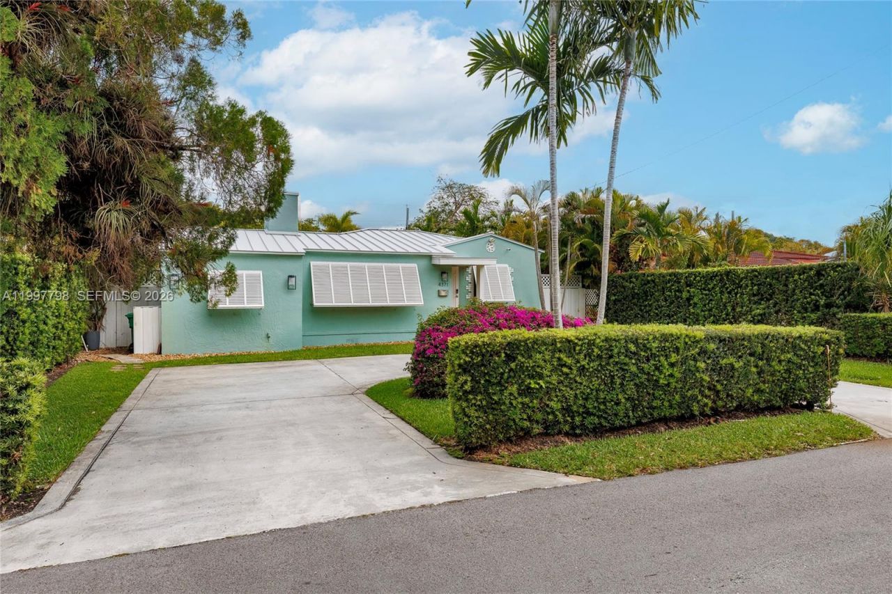 4371 SW 13th Ter, Miami, FL 33134 Photo