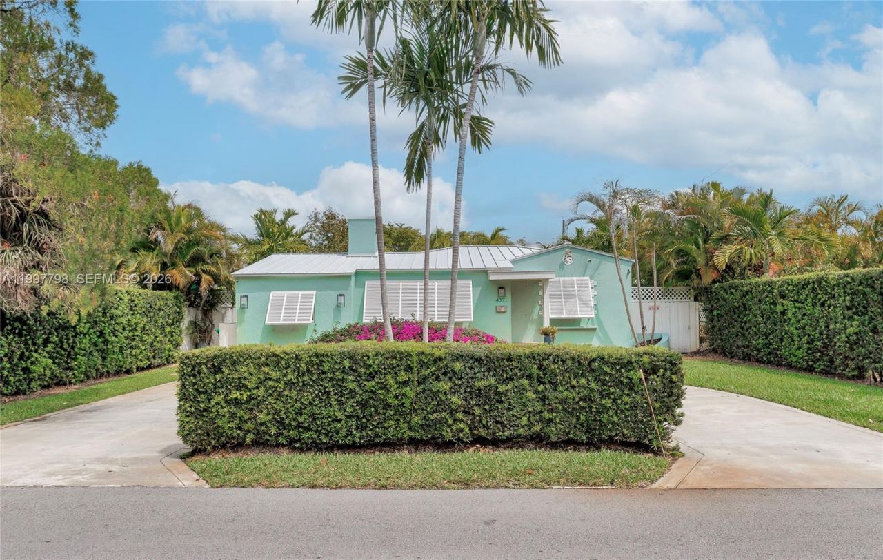 4371 SW 13th Ter, Miami, FL 33134 Photo