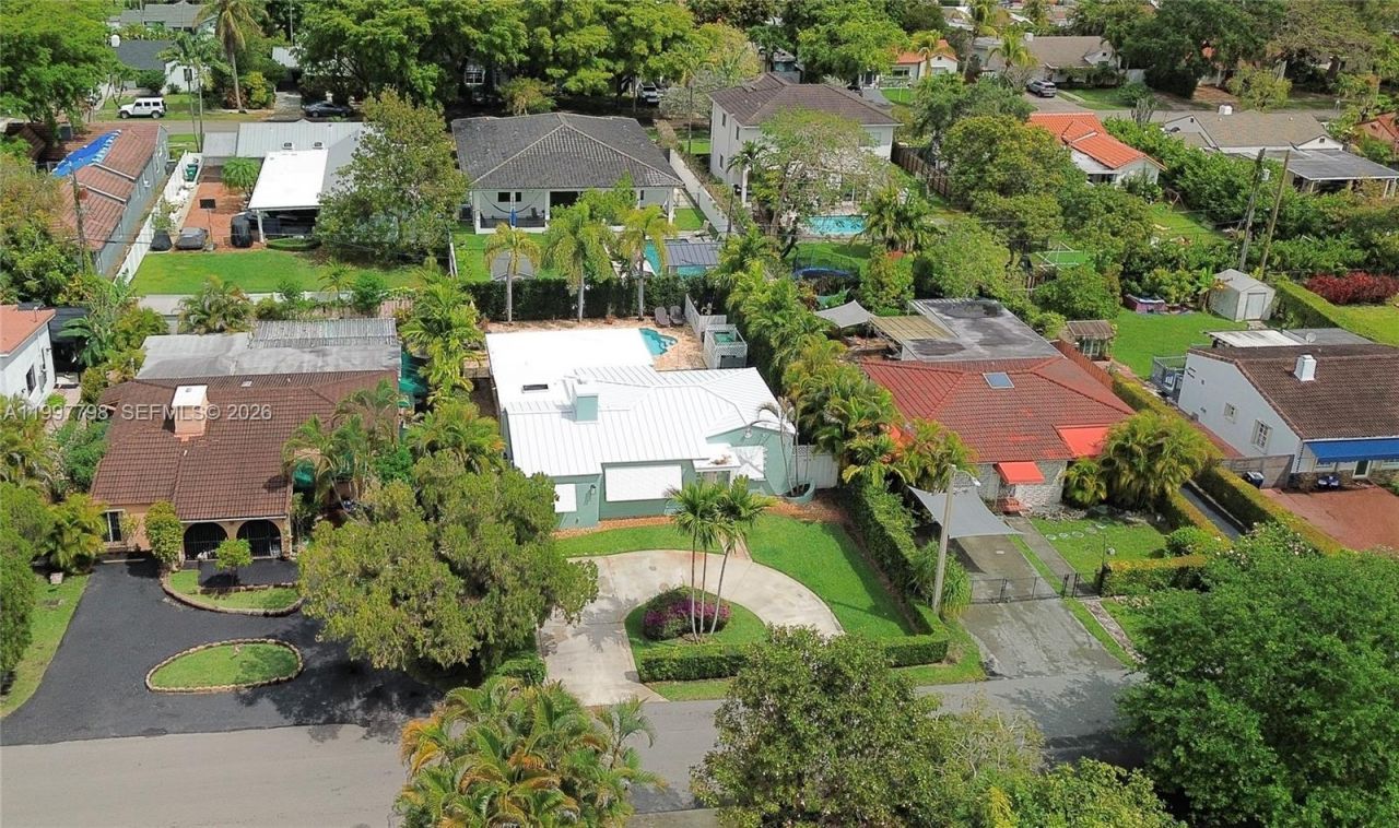 4371 SW 13th Ter, Miami, FL 33134 Photo