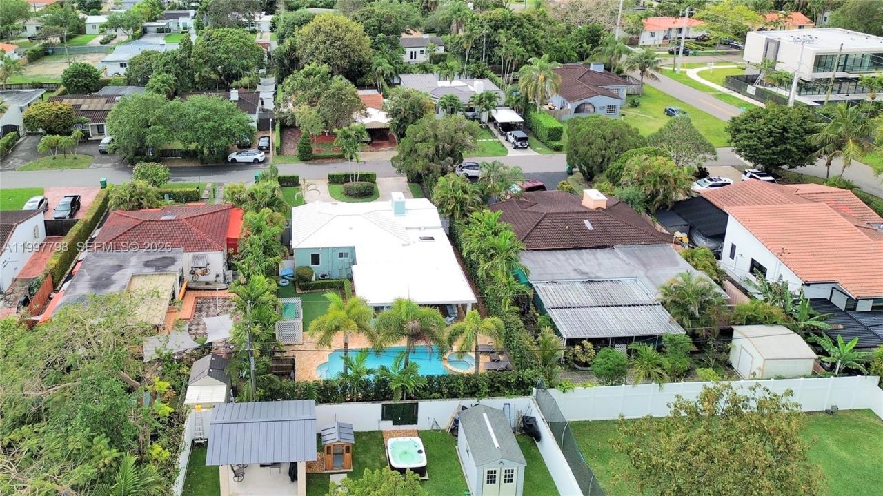 4371 SW 13th Ter, Miami, FL 33134 Photo