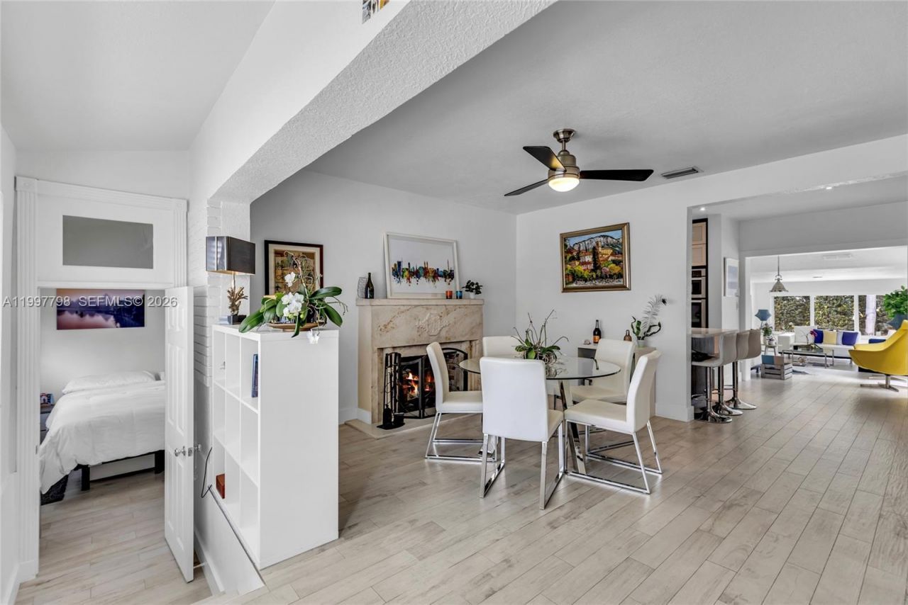 4371 SW 13th Ter, Miami, FL 33134 Photo