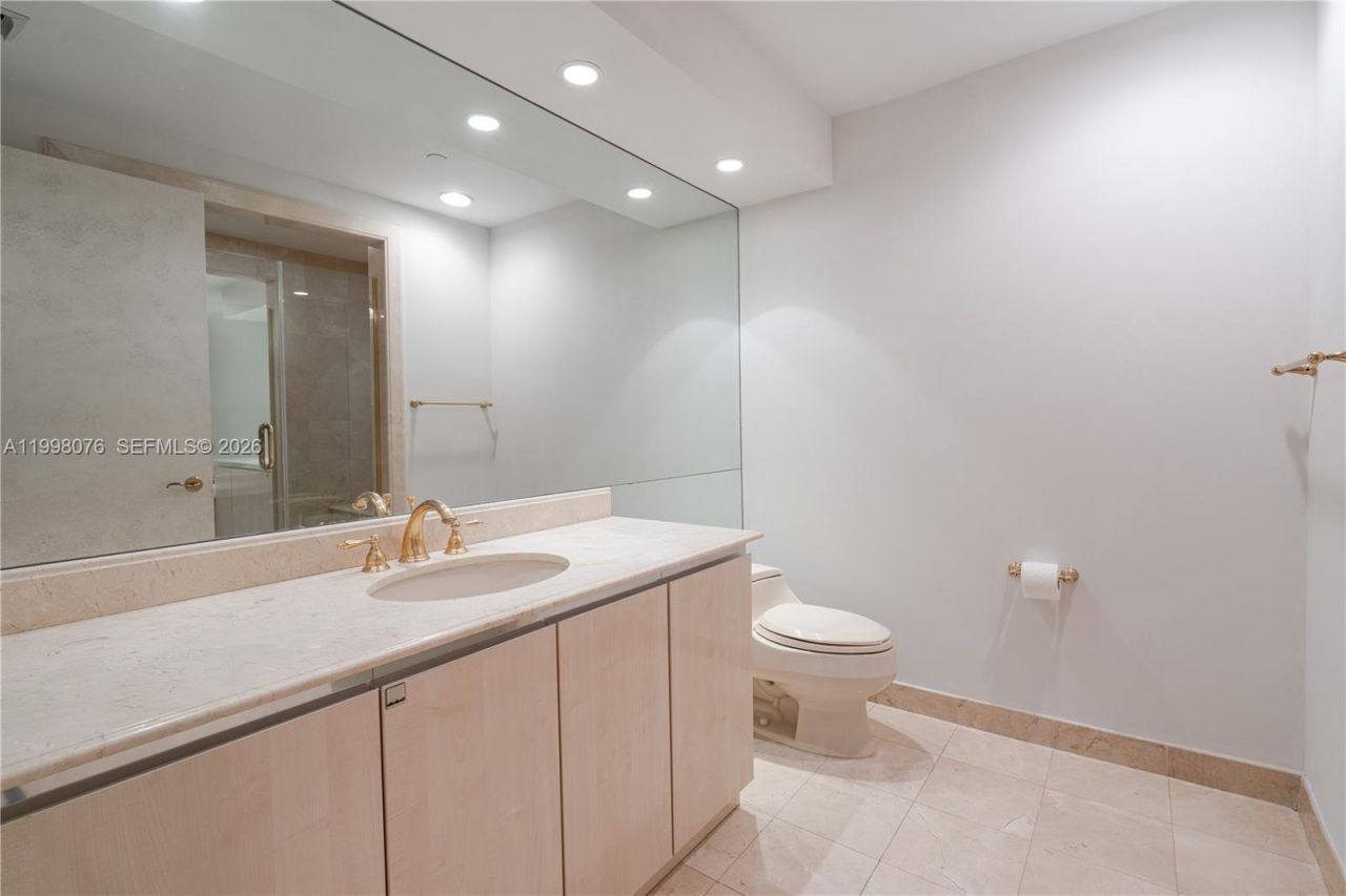 445 Grand Bay Dr, Unit 711, Key Biscayne, FL 33149 Photo