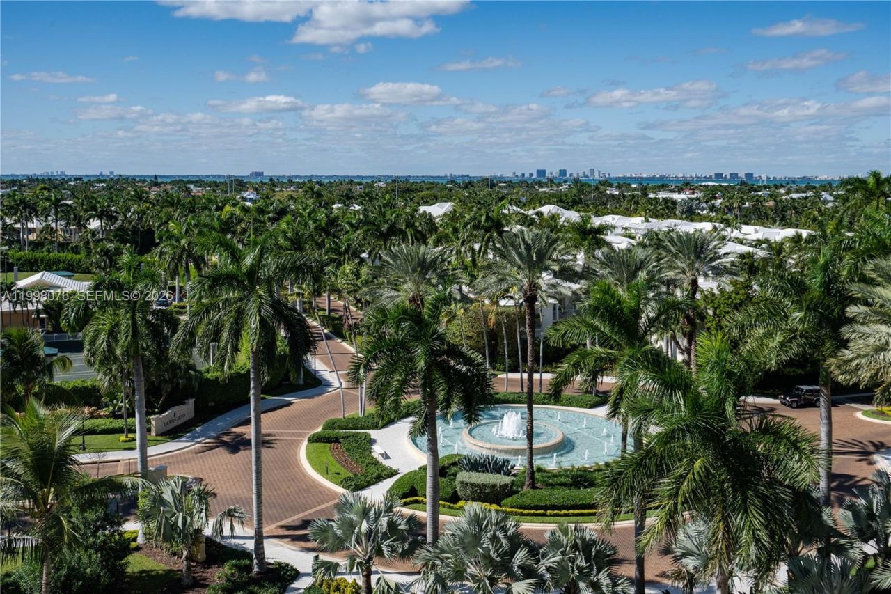 445 Grand Bay Dr, Unit 711, Key Biscayne, FL 33149 Photo