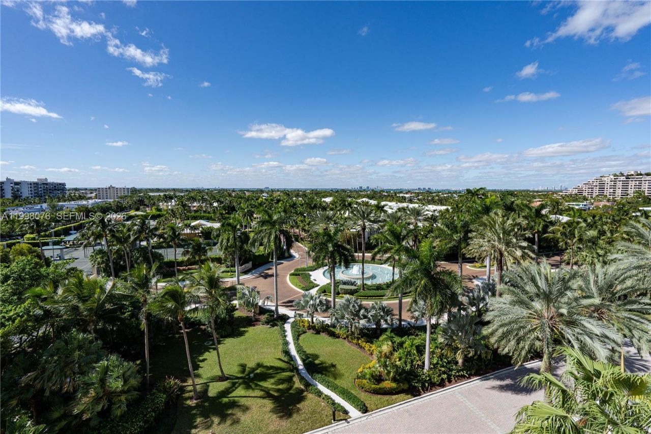 445 Grand Bay Dr, Unit 711, Key Biscayne, FL 33149 Photo