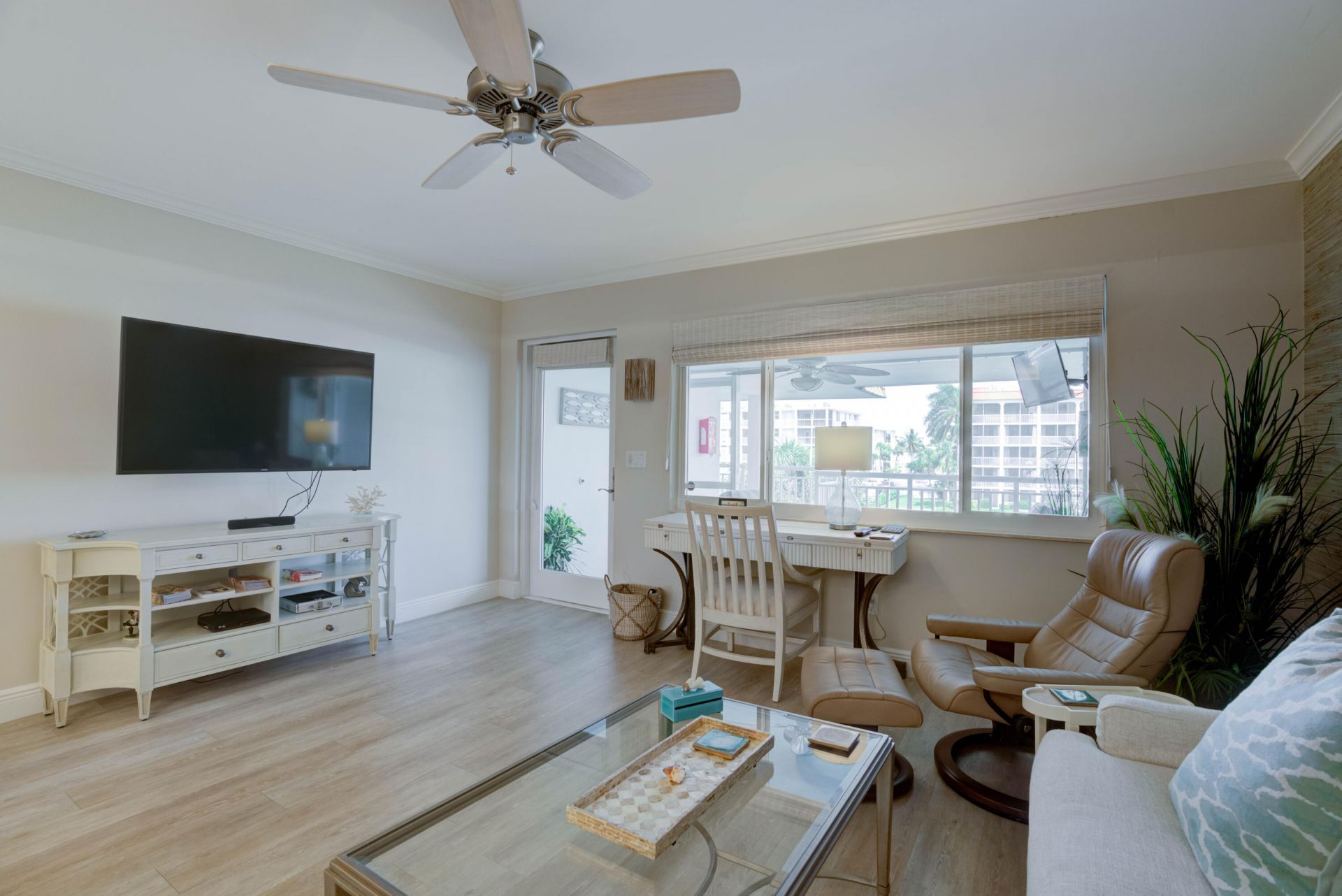 111 Shore Court, Unit 305, North Palm Beach, FL 33408 Photo