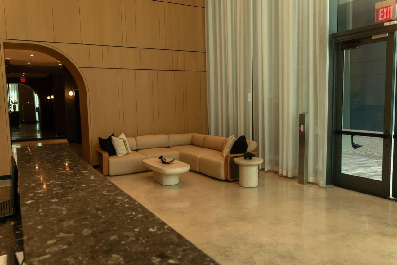 121 NE 5th Street, Unit 1506, Miami, FL 33132 Photo