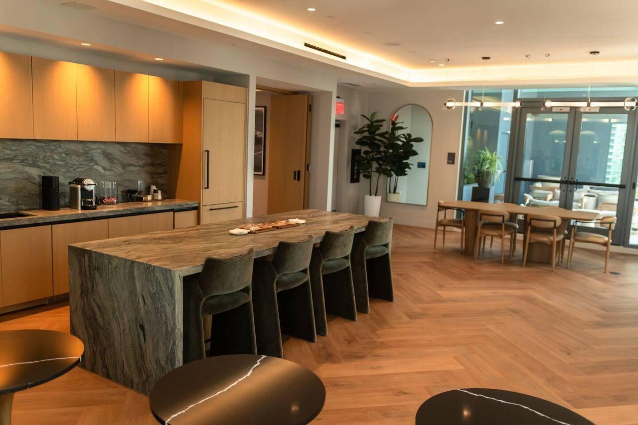 121 NE 5th Street, Unit 1506, Miami, FL 33132 Photo