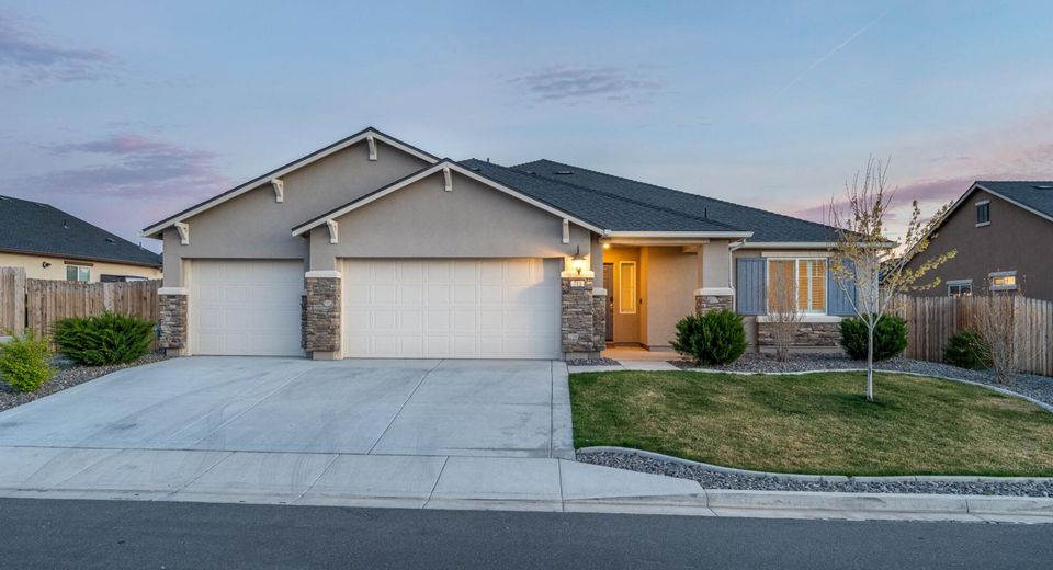 712 Hallow Pointe Drive, Sparks, NV 89441 Photo