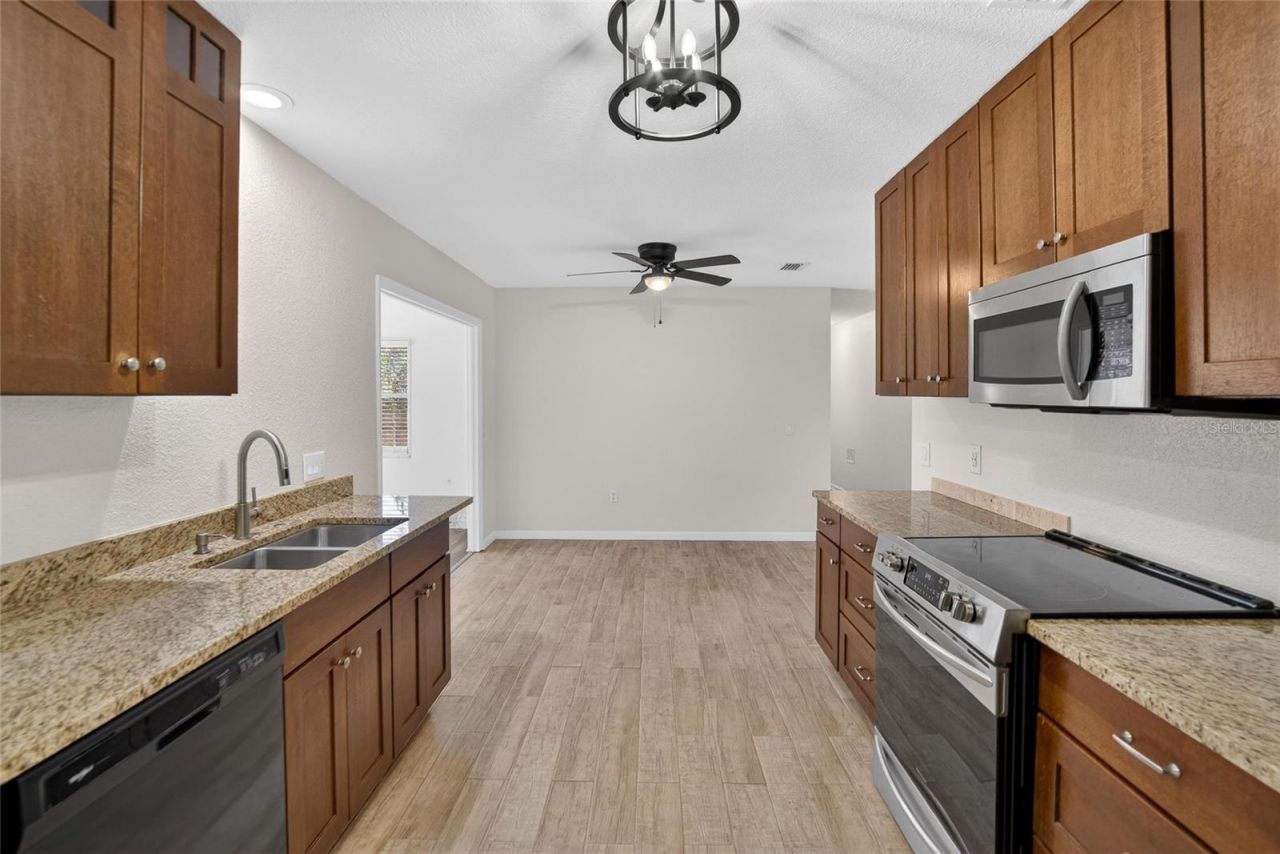 311 NE 5th Street, Mulberry, FL 33860 Photo