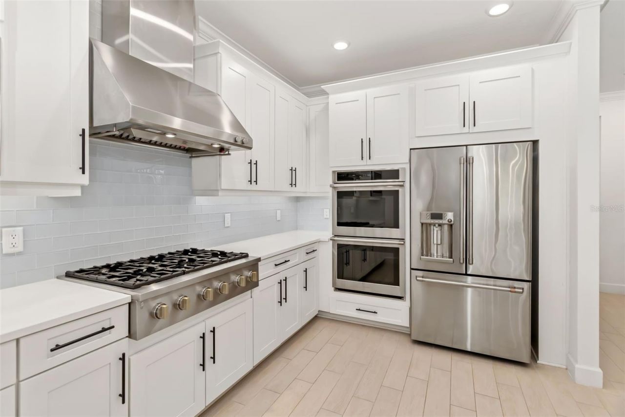 4520 Pond Brook Court, Lakewood Ranch, FL 34211 Photo