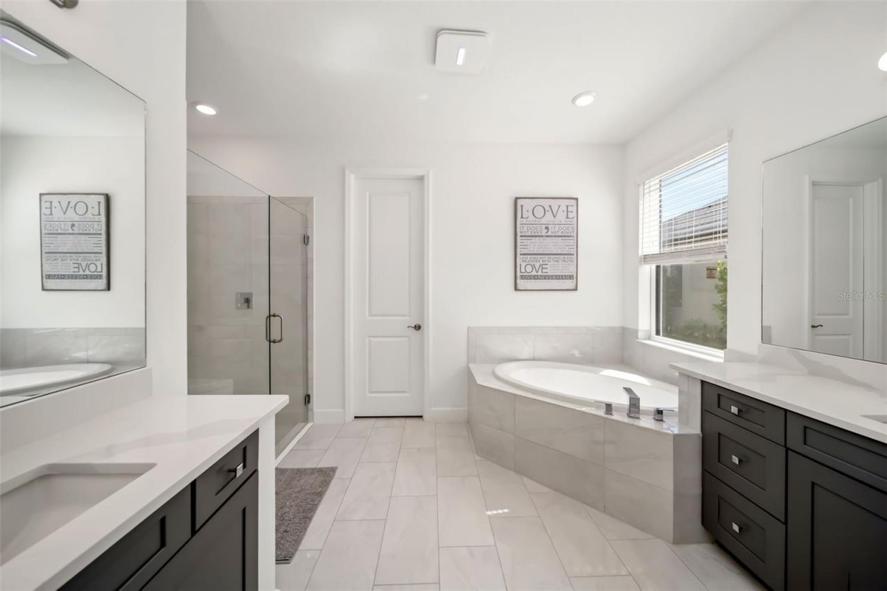 4520 Pond Brook Court, Lakewood Ranch, FL 34211 Photo