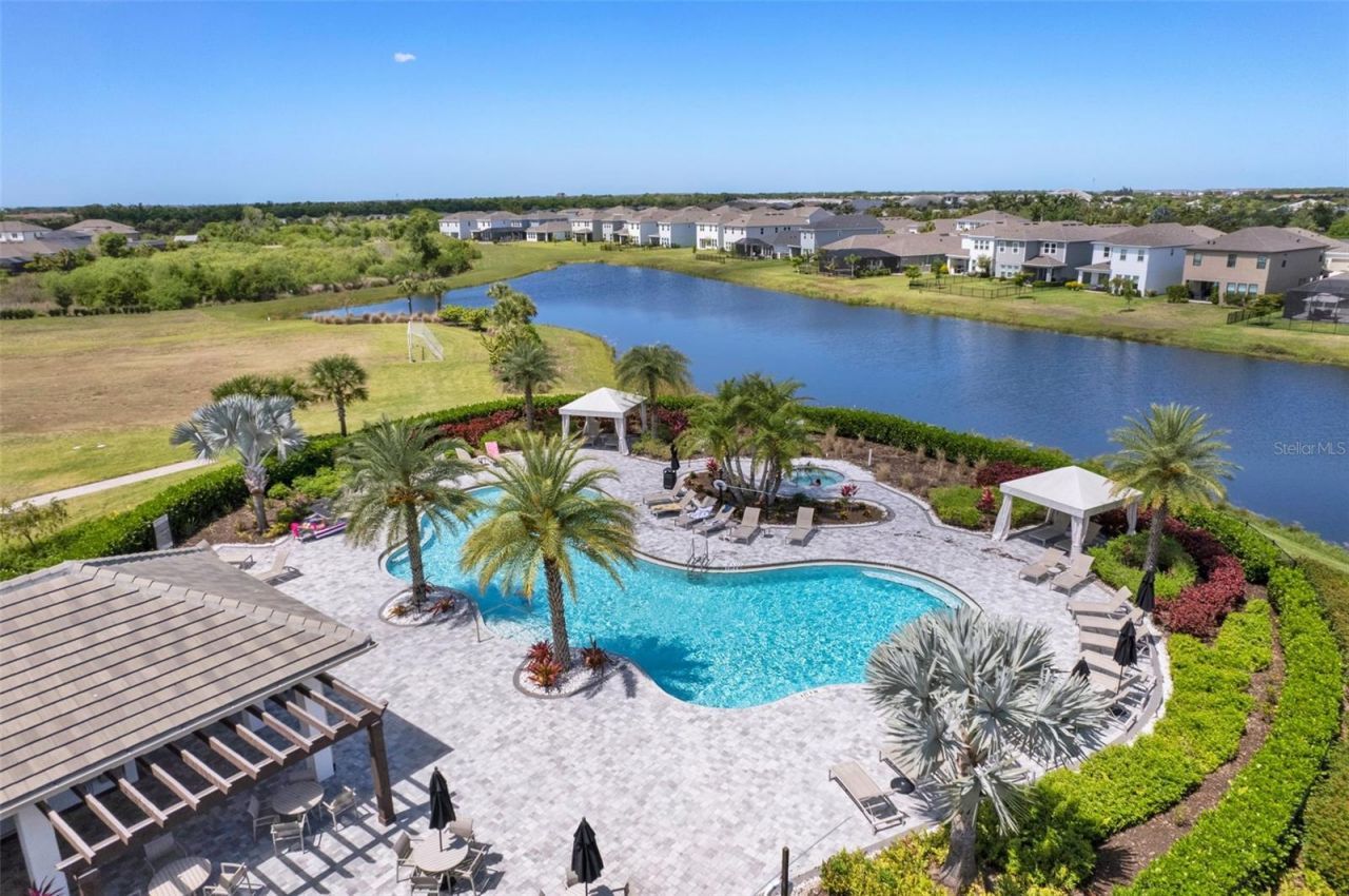 4520 Pond Brook Court, Lakewood Ranch, FL 34211 Photo