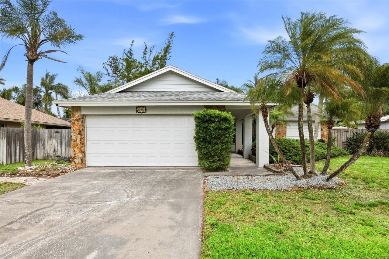 10975 96th Street , Largo, FL 33773 Photo