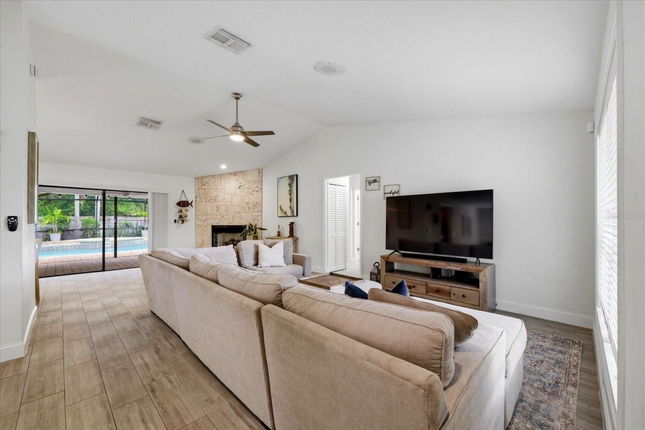 10975 96th Street , Largo, FL 33773 Photo