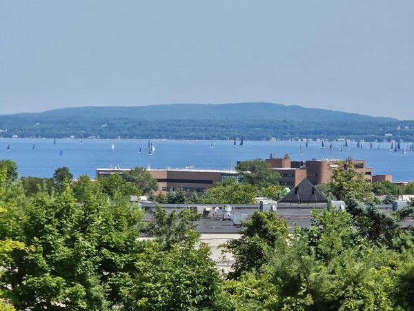 814 Lakeview Ridge, Petoskey, MI 49770