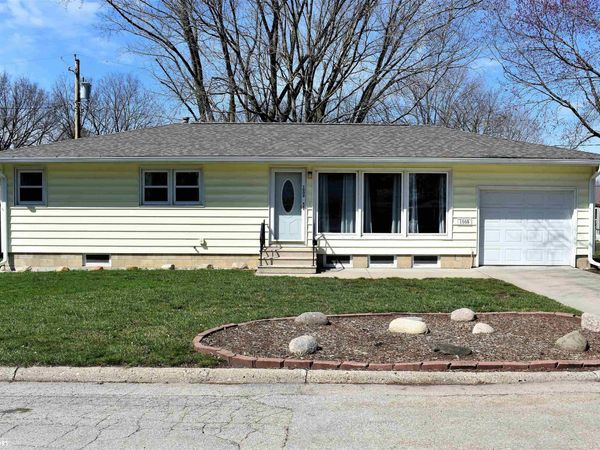 1009 Pearl, Iowa Falls, IA 50126