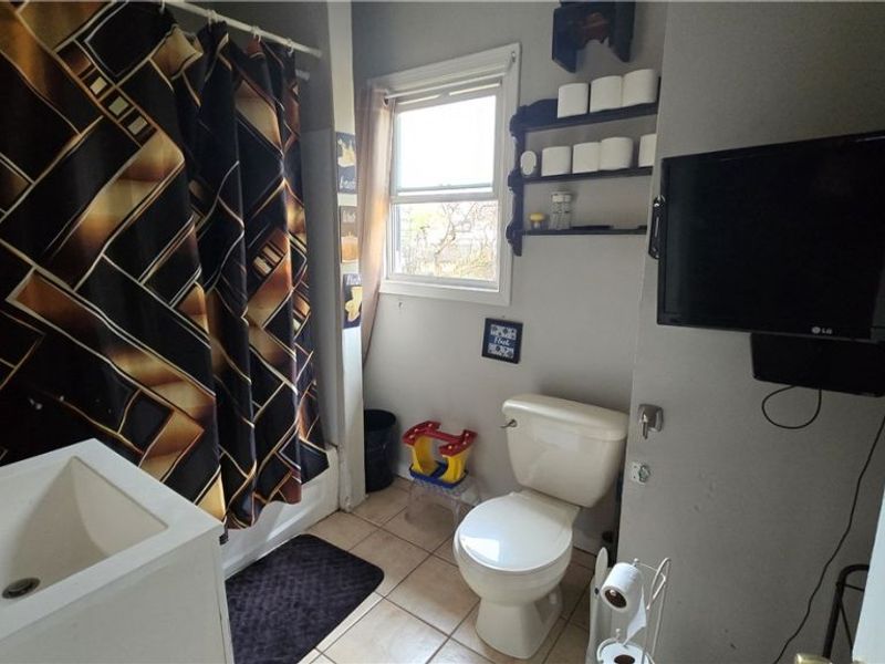 543 E 108th , Cleveland, OH 44108 Photo 14