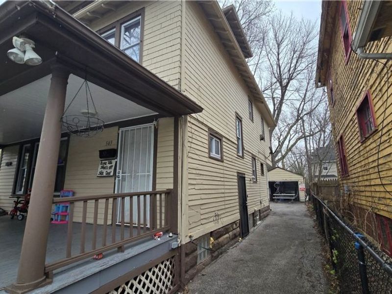 543 E 108th , Cleveland, OH 44108 Photo 3