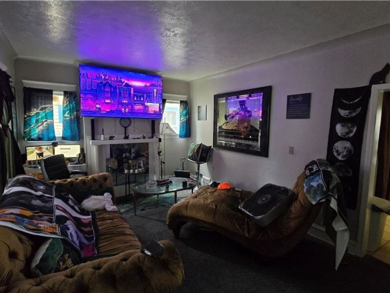 543 E 108th , Cleveland, OH 44108 Photo 4