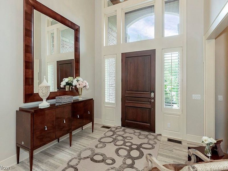 104 Partridge Lane, Hunting Valley, OH 44022 Photo 2