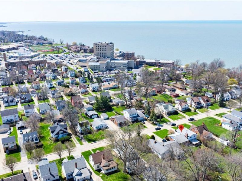 131 E 194th Street, Euclid, OH 44119 Photo 6