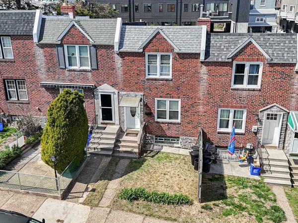 386 FAIRWAY TERRACE, PHILADELPHIA, PA 19128