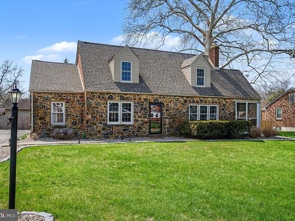 202 LLANGOLLEN BOULEVARD, NEW CASTLE, DE 19720