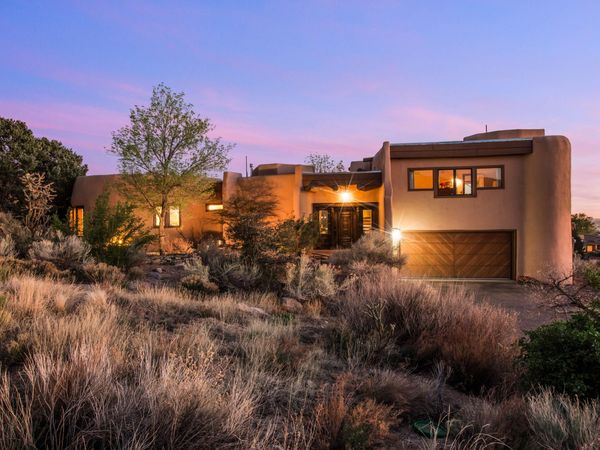 18 Cedar Hill Road NE, Albuquerque, NM 87122