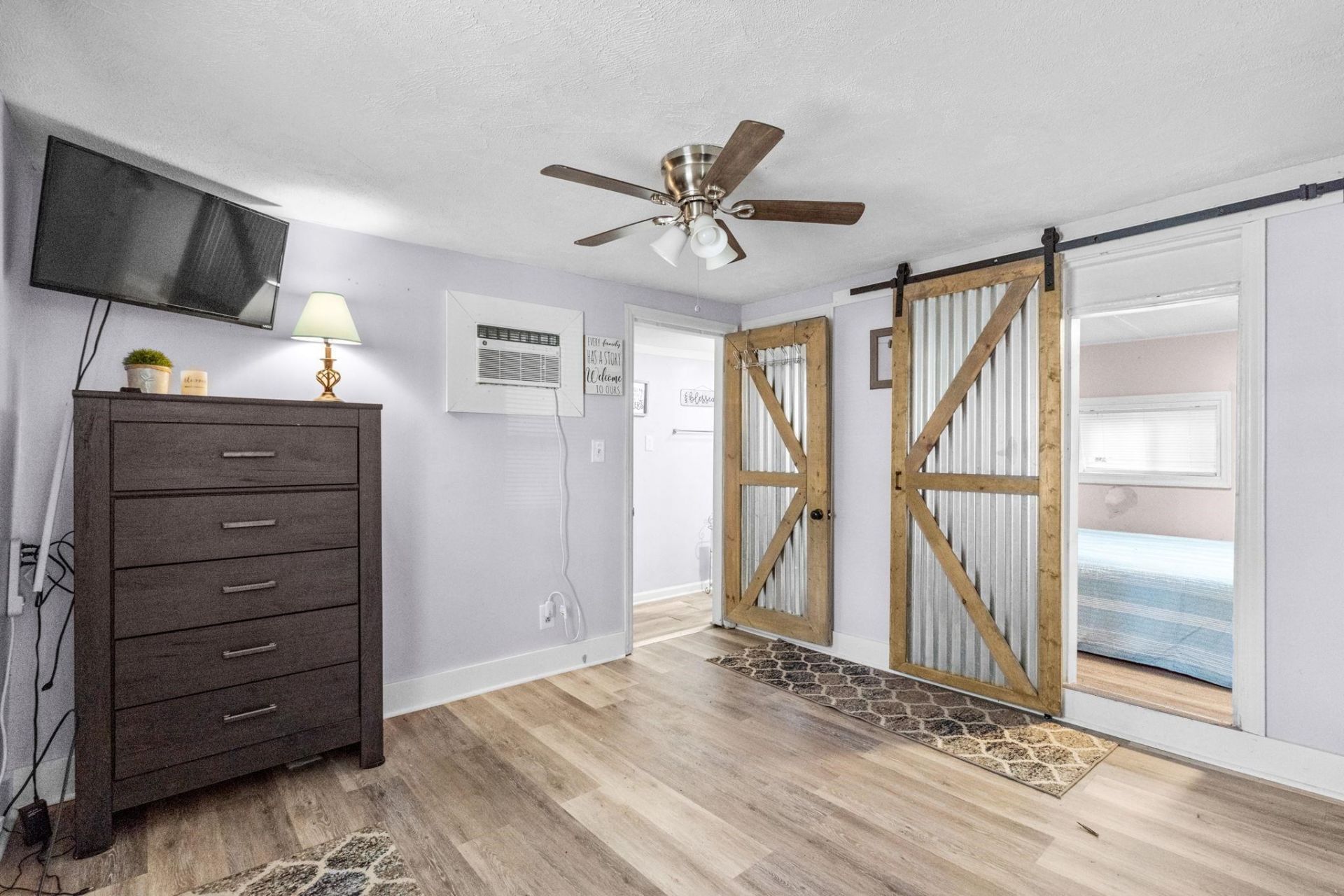 6001 1211 South Kings Hwy. Photo 15