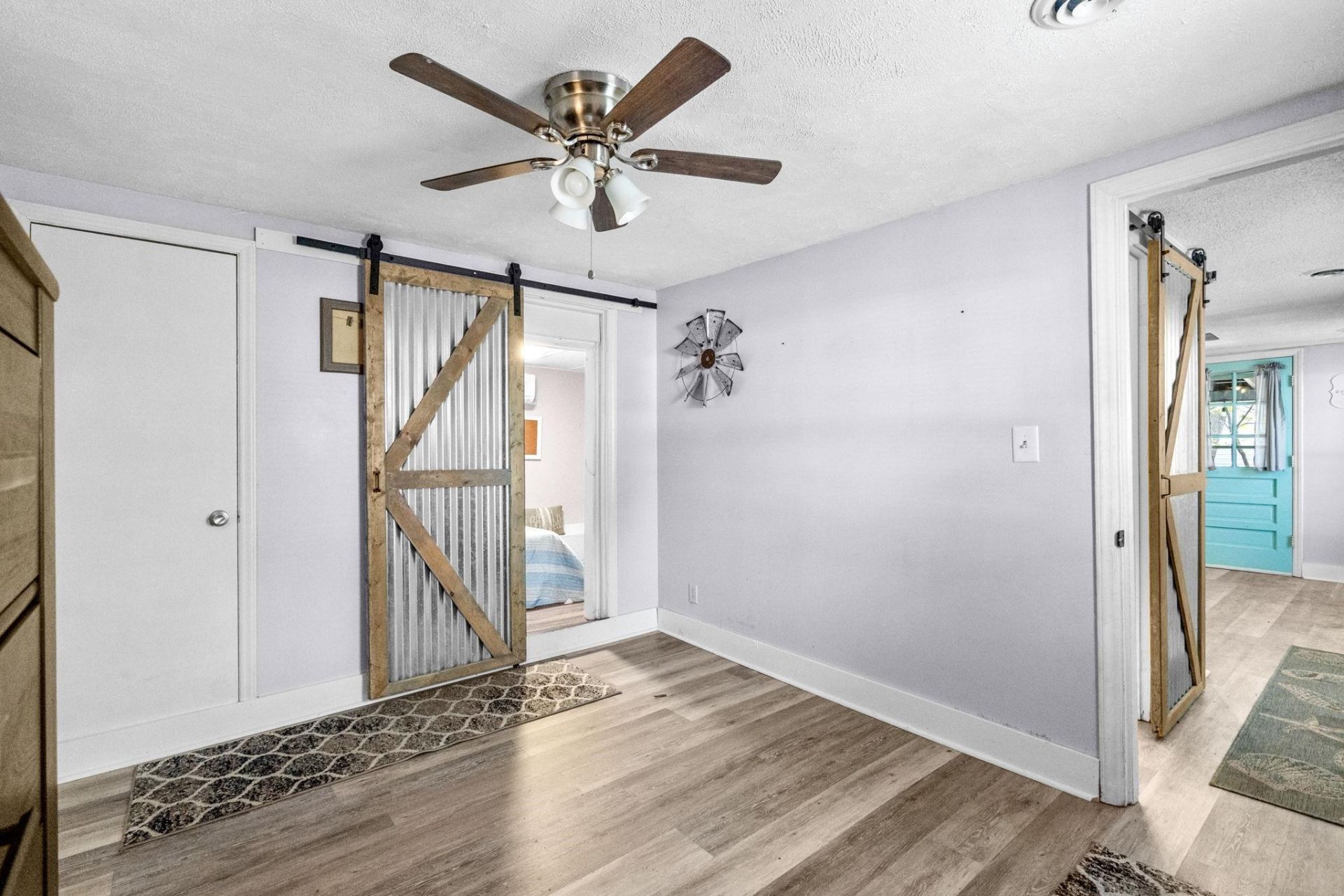 6001 1211 South Kings Hwy. Photo 17