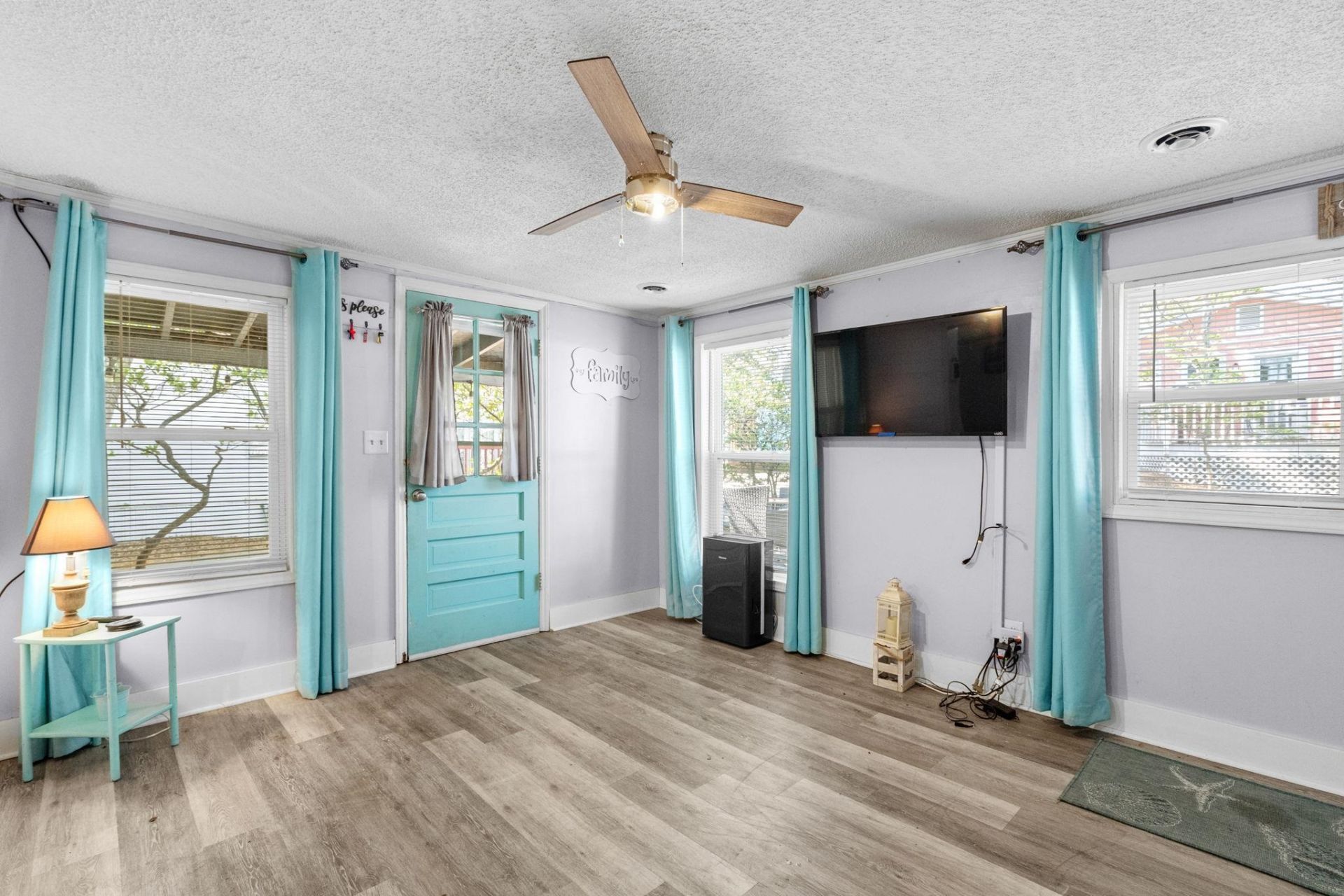 6001 1211 South Kings Hwy. Photo 8