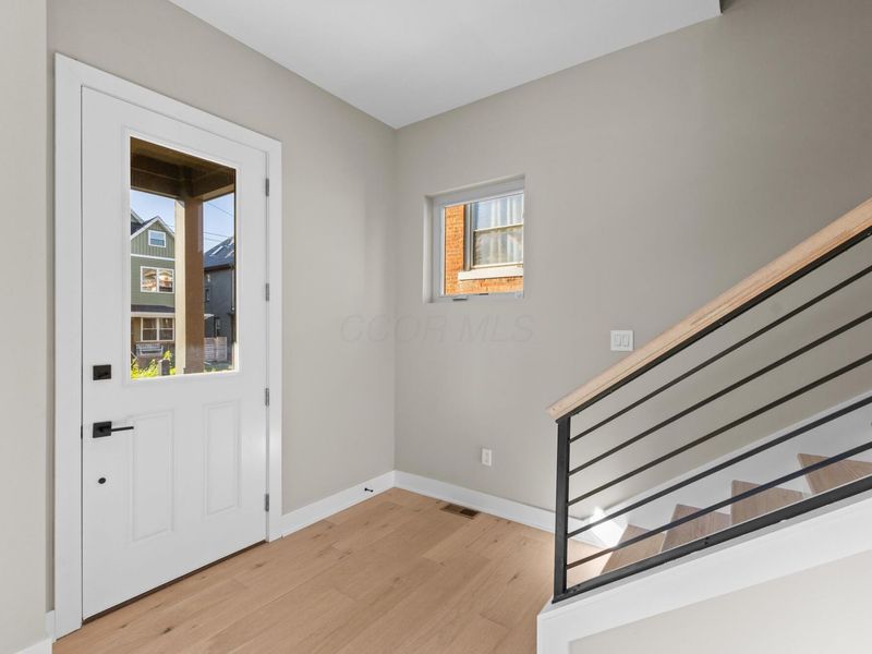 338 S Ohio Avenue, Columbus, OH 43205 Photo 6