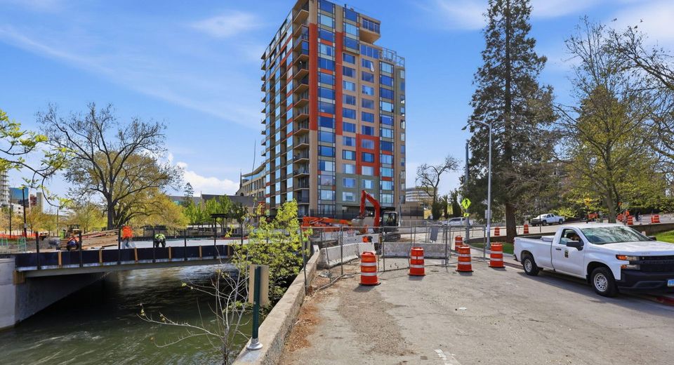 280 Island Avenue, Unit APT 403, Reno, NV 89501 Photo