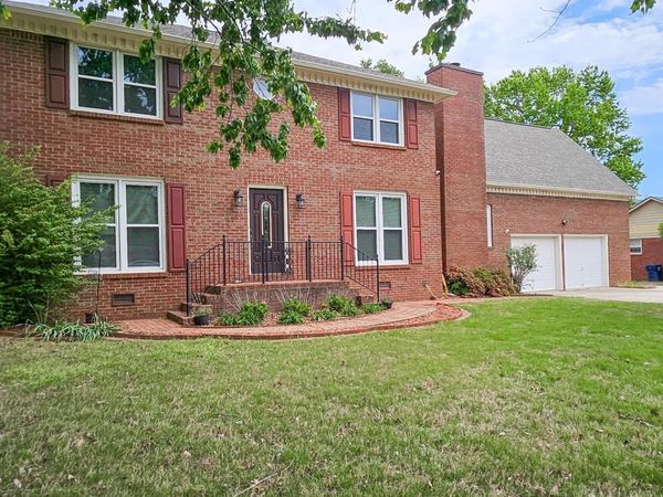 10025 Willow Cove Road, Huntsville, AL 35803