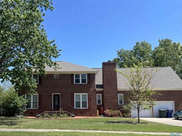 10025 Willow Cove Road, Huntsville, AL 35803